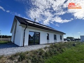 Novostavba 5+kk (125 m2) v Dříteči s terasou 40 m2, pozemkem 700 m2 a energetickou třídou A, cena 11990000 CZK / objekt, nabízí 